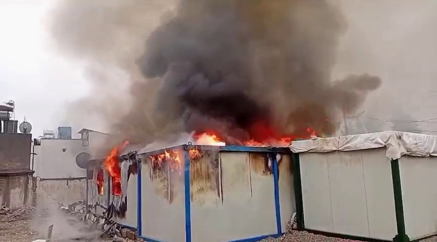 Konteynerde çıkan yangın korkuttu
