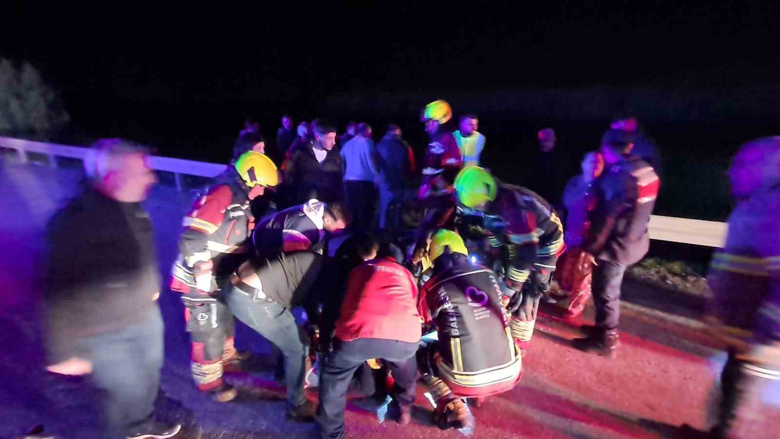 Kontrolden çıkan otomobil şarampole uçtu: 1 ölü, 5 yaralı
