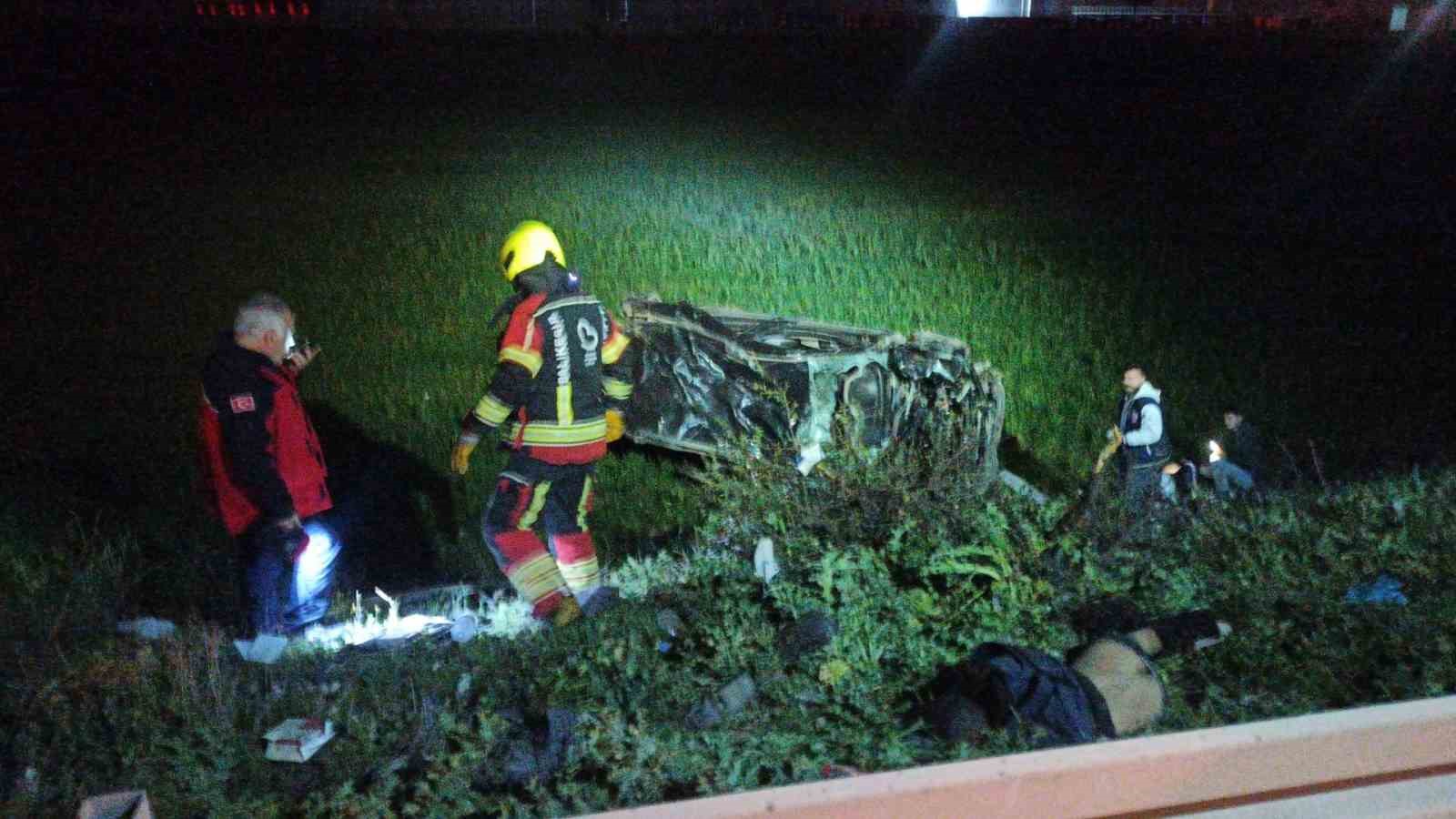 Kontrolden çıkan otomobil şarampole uçtu: 1 ölü, 5 yaralı
