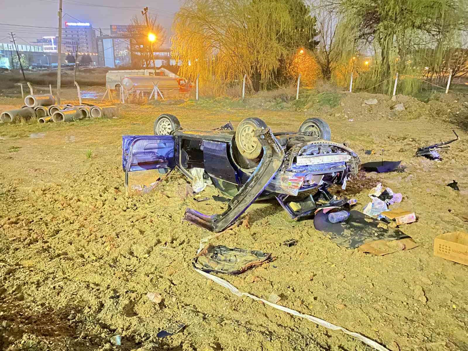 Kontrolden çıkan otomobil takla attı: 1 ölü
