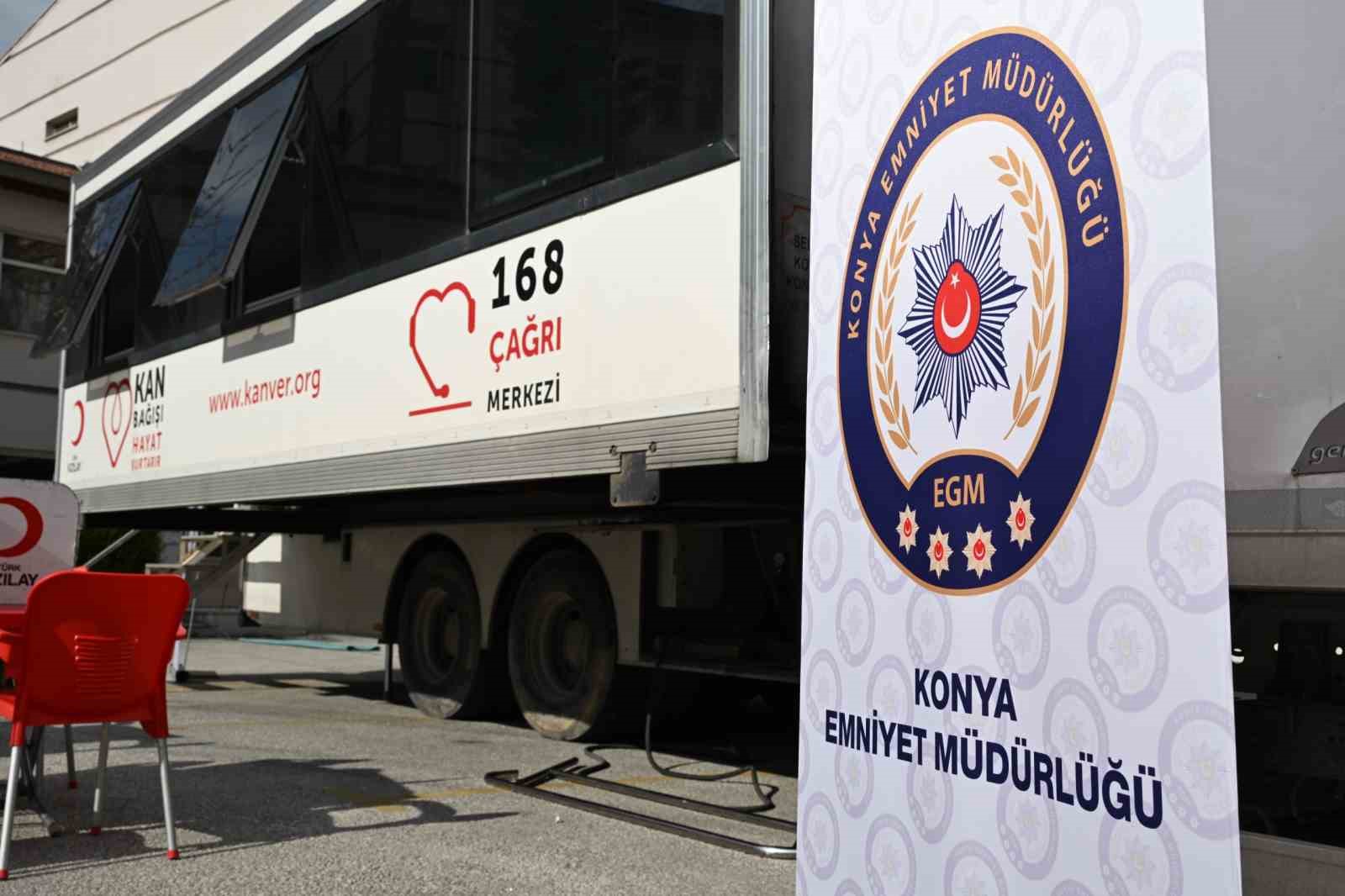 Konya Emniyeti’nden kan bağışı
