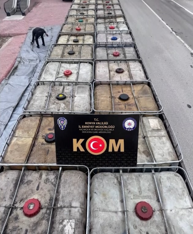 Konya polisinden kaçakçılara operasyon: 5 kişi tutuklandı
