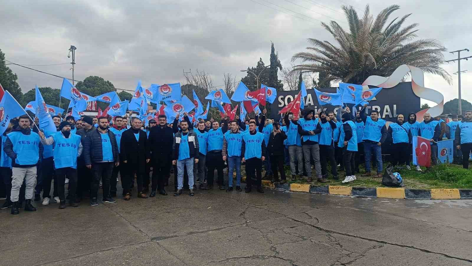 Konya Şeker’e bağlı Soma Termik Santrali’nde işçiler sokağa döküldü
