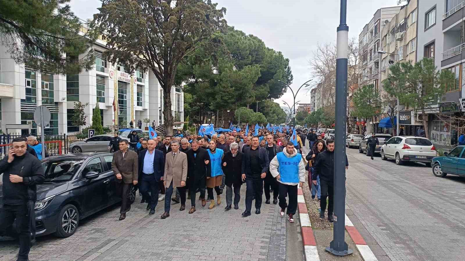 Konya Şeker’e bağlı Soma Termik Santrali’nde işçiler sokağa döküldü
