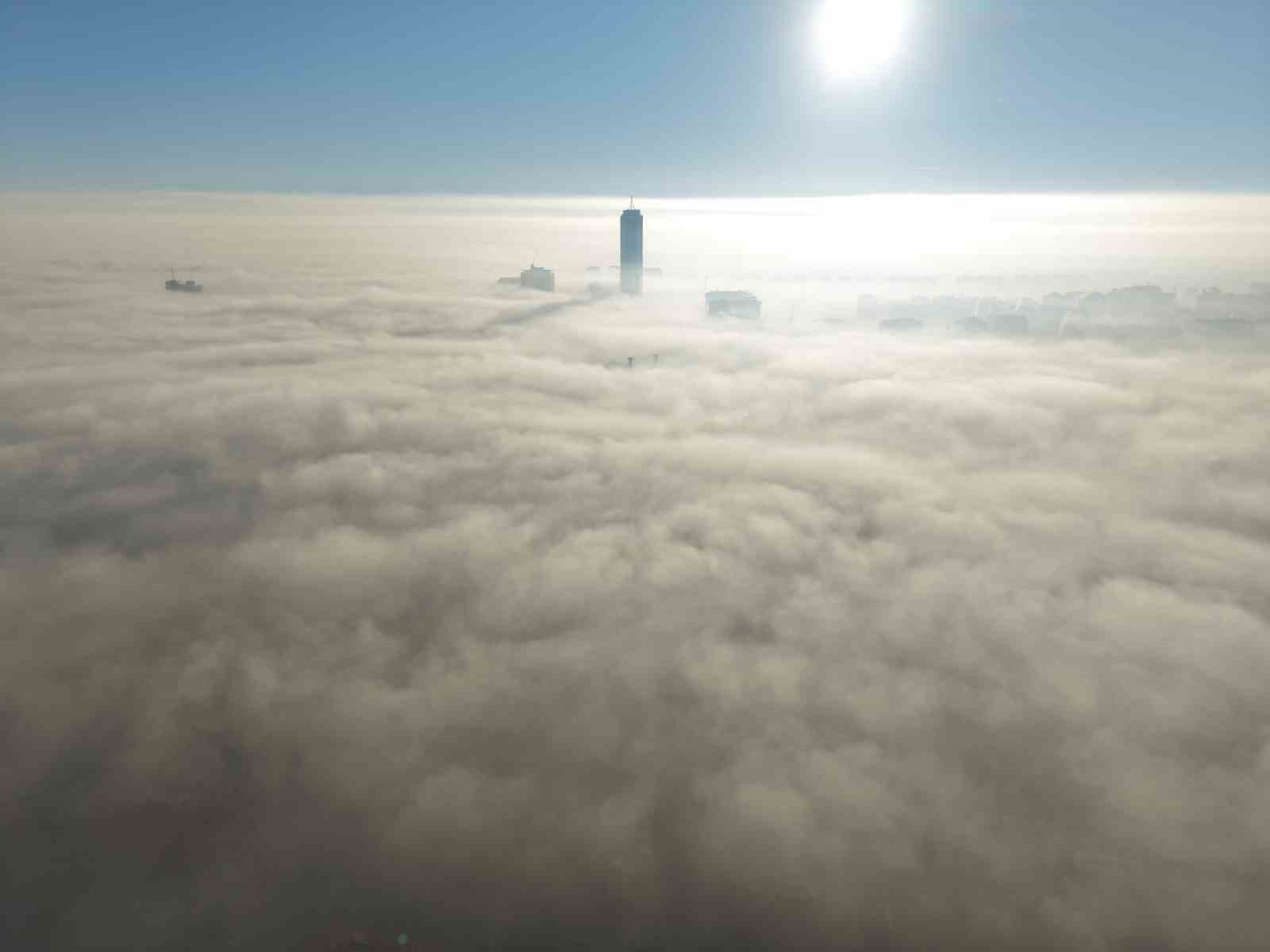 Konya sis denizinde kayboldu
