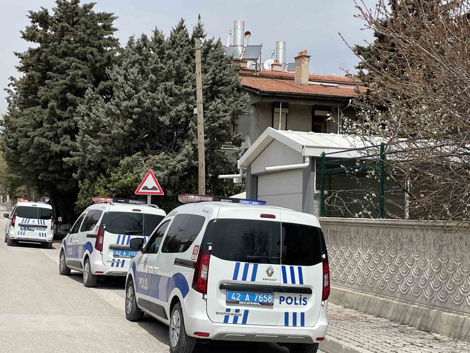 Konya’da 2 binada oluşan çatlaklar sonrası vatandaşlar tahliye edildi
