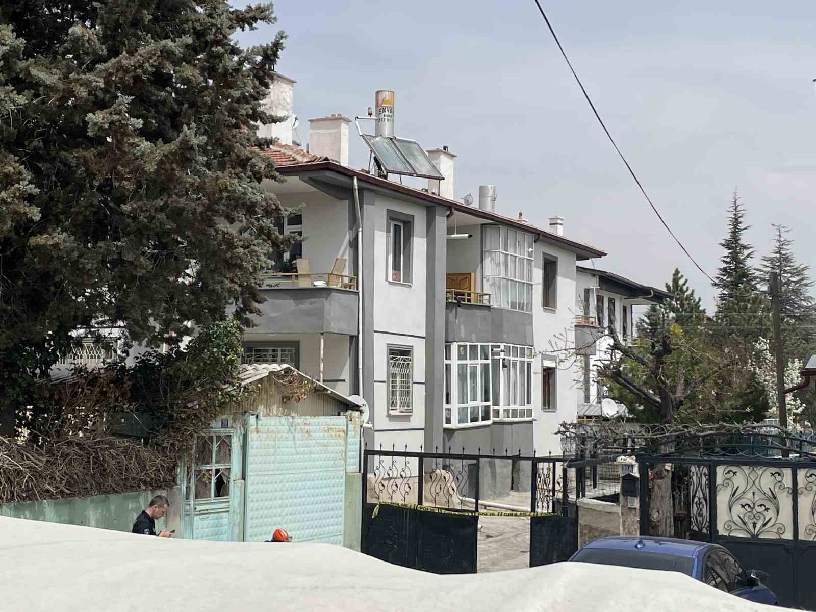 Konya’da 2 binada oluşan çatlaklar sonrası vatandaşlar tahliye edildi
