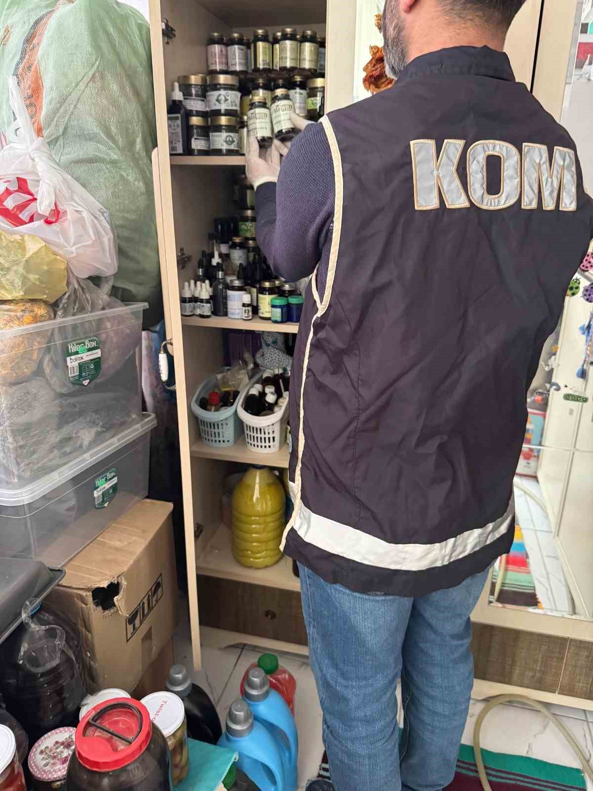 Konya’da evde kaçak klinik operasyonu
