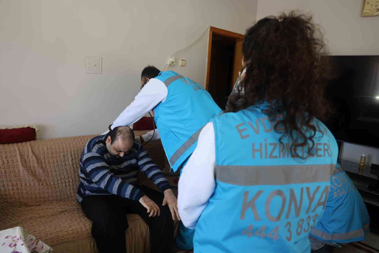 Konya’da ilk; evden çıkamayan engelli hastalara evde sağlık raporu hizmeti
