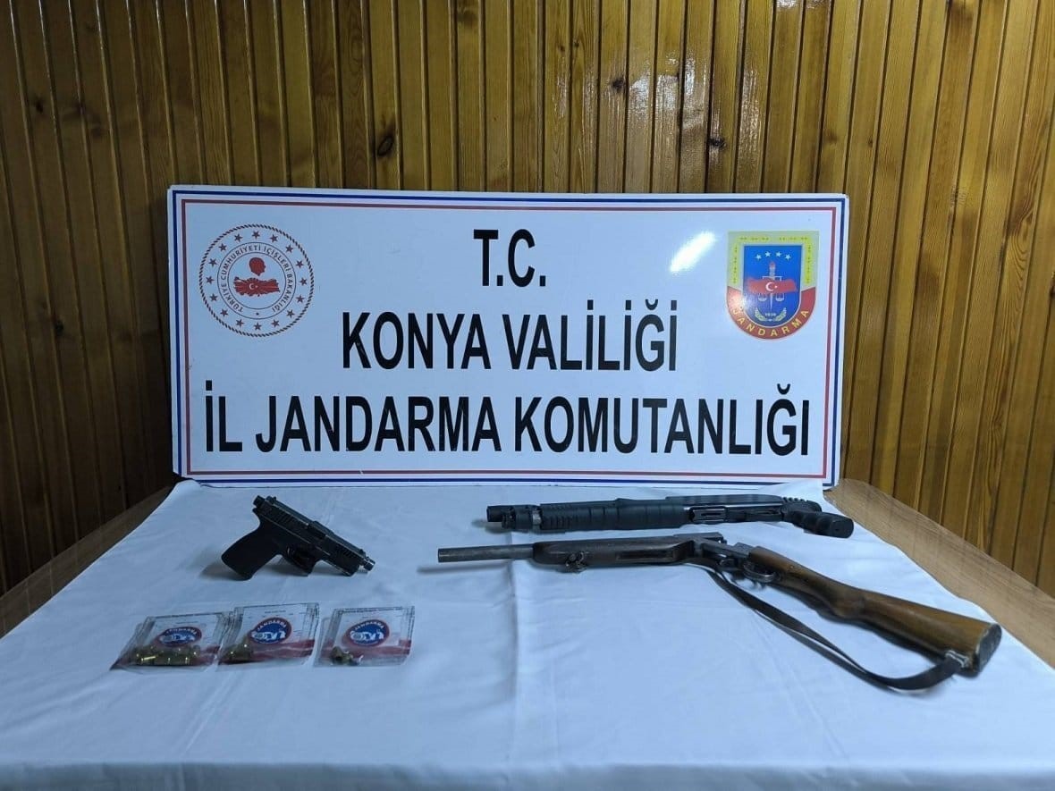 Konya’da jandarmadan 7 ayrı silah operasyonu: 3 tutuklama
