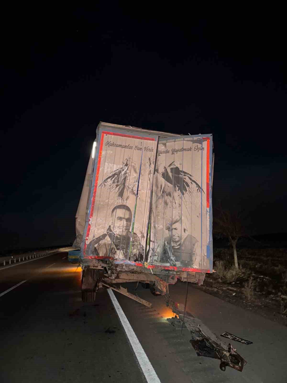 Konya’da kamyon tıra arkadan çarptı: 1 yaralı
