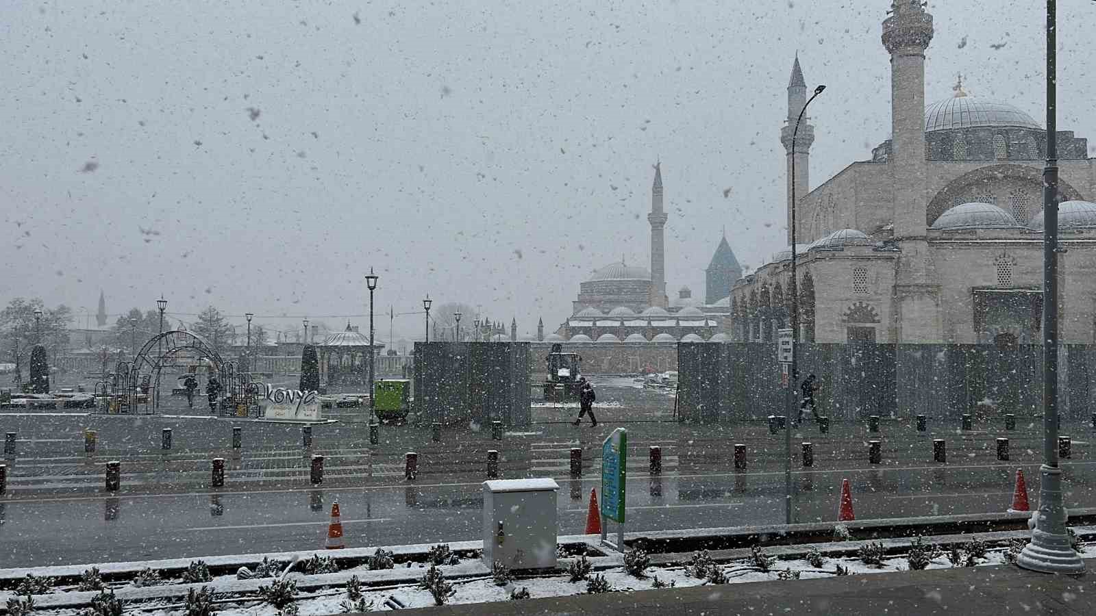 Konya’da kar sürprizi
