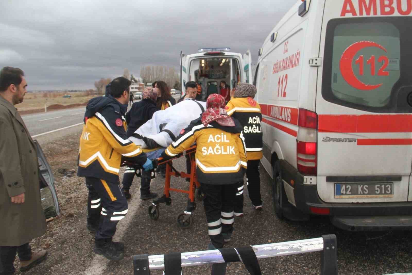 Konya’da otomobil devrildi: 6 kişi yaralandı
