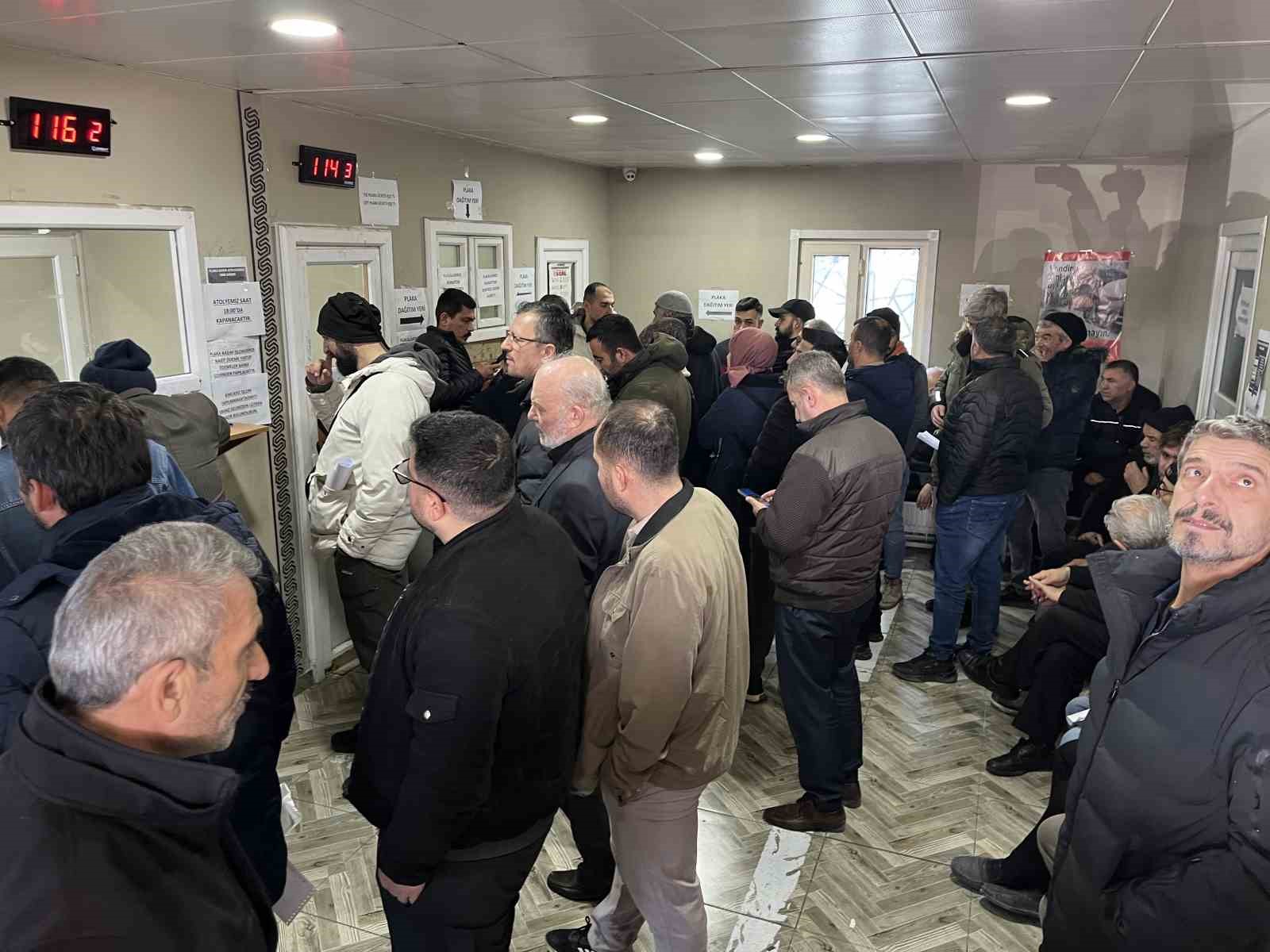 Konya’da plaka basım yoğunluğu devam ediyor
