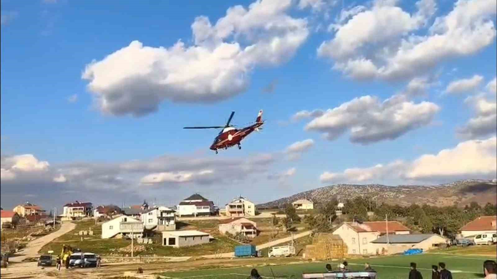 Konya’da tarım aracı kazasında yaralanan vatandaşa hava ambulansı
