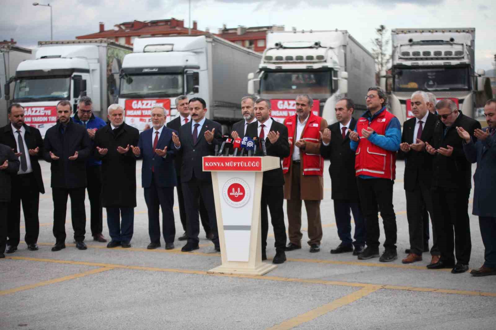 Konya’dan Gazze’ye 15 tır yardım yola çıktı
