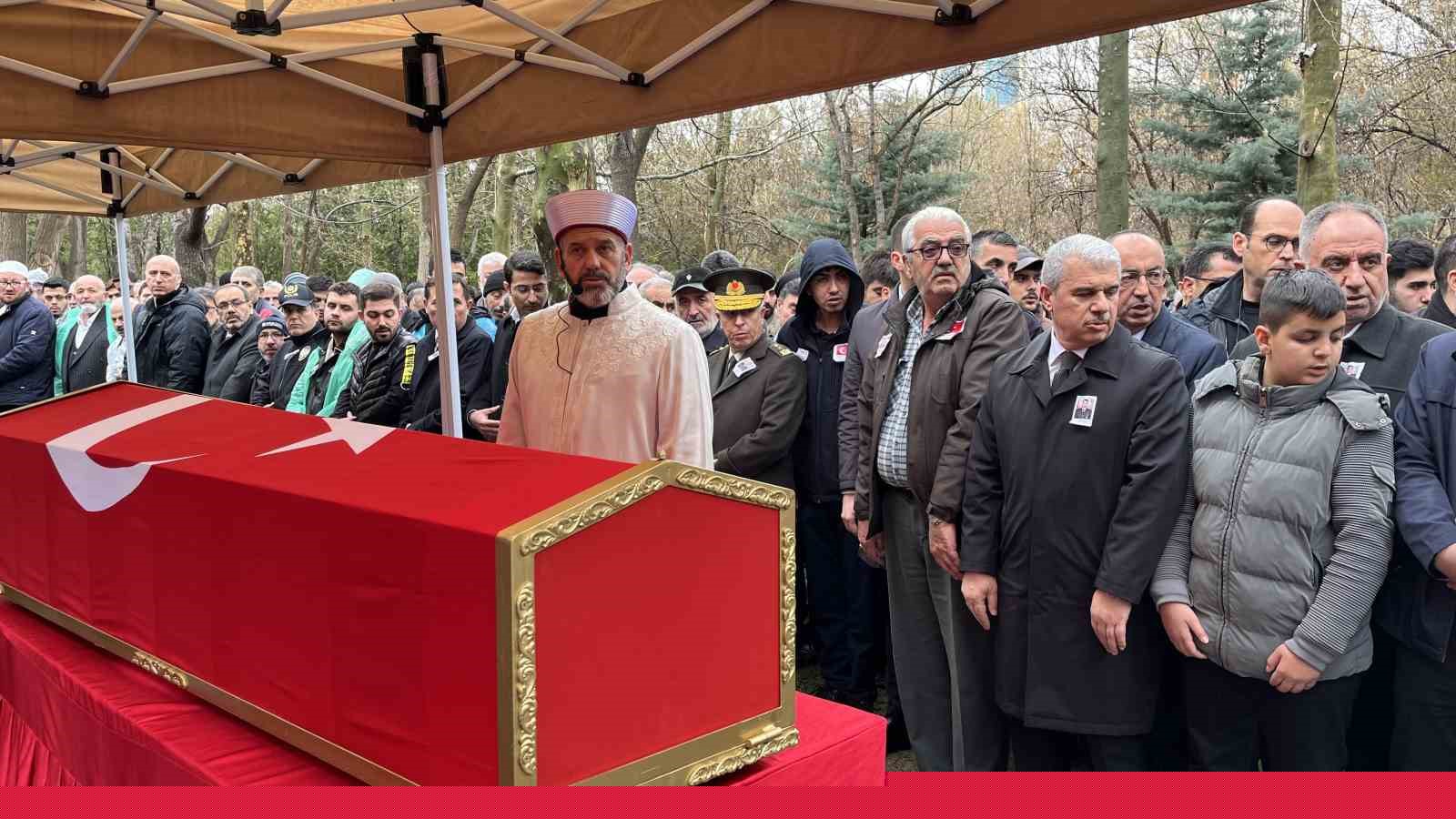 Konyalı şehit Uzman Çavuş Selman Akarsel son yolculuğuna uğurlandı
