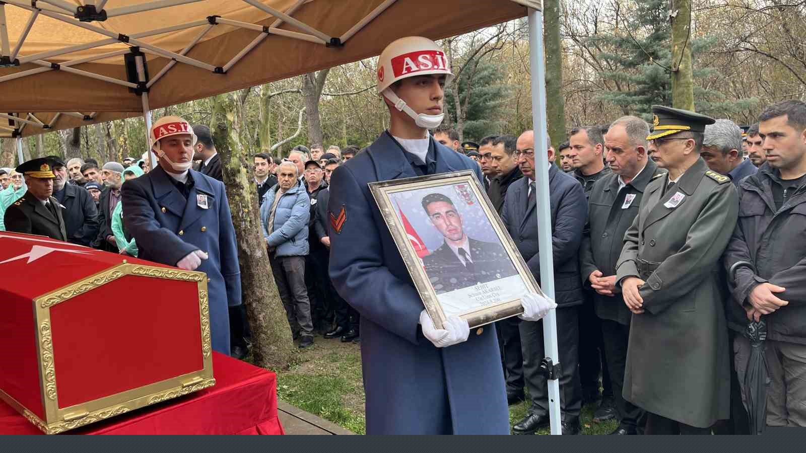 Konyalı şehit Uzman Çavuş Selman Akarsel son yolculuğuna uğurlandı
