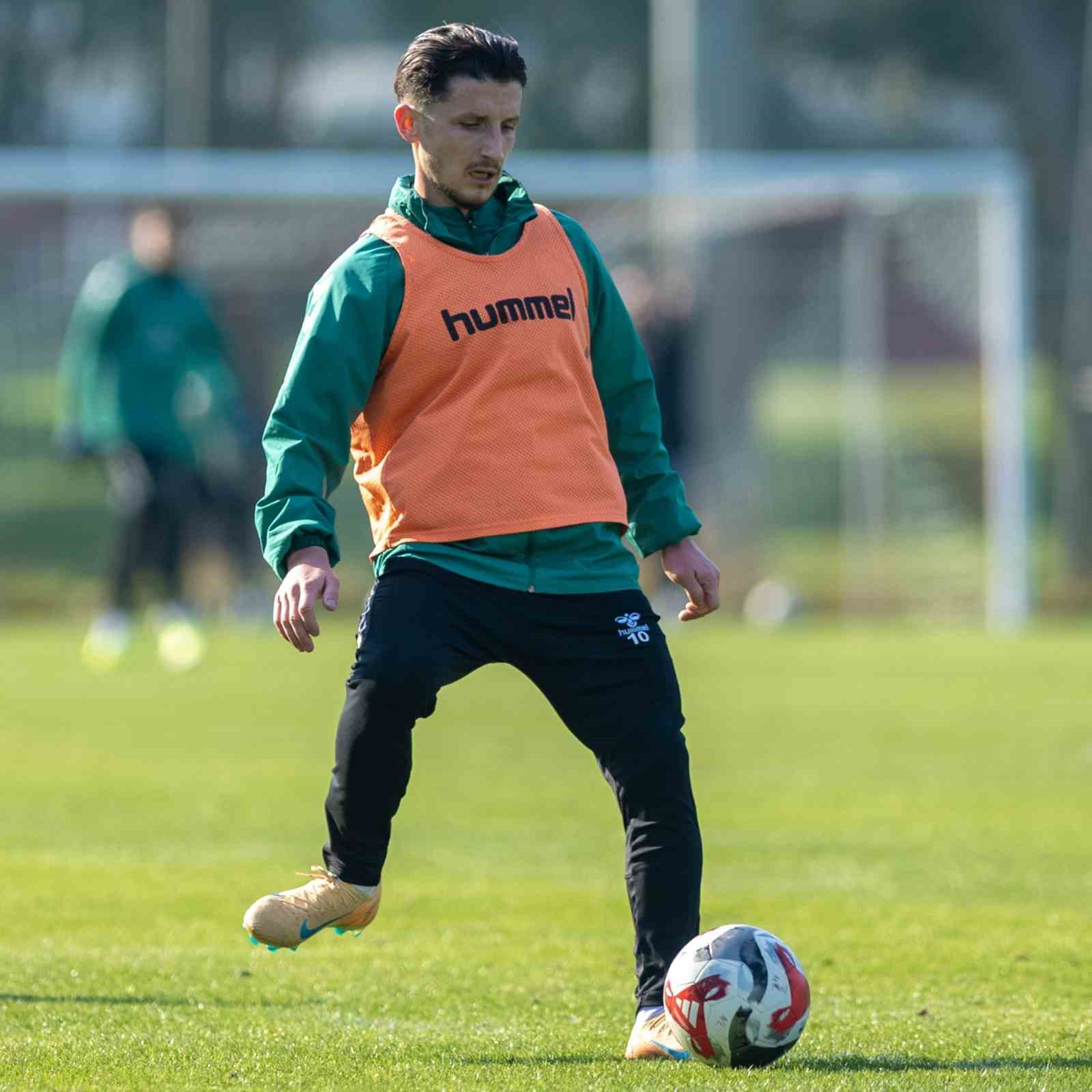 Konyaspor, Antalya kampı hazırlıklarını sürdürüyor
