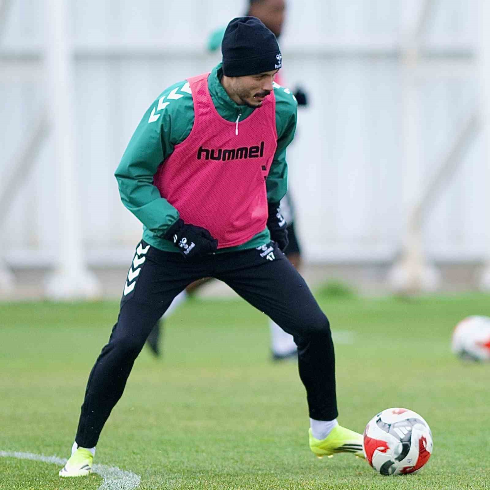 Konyaspor, Başakşehir maçı hazırlıklarını sürdürüyor
