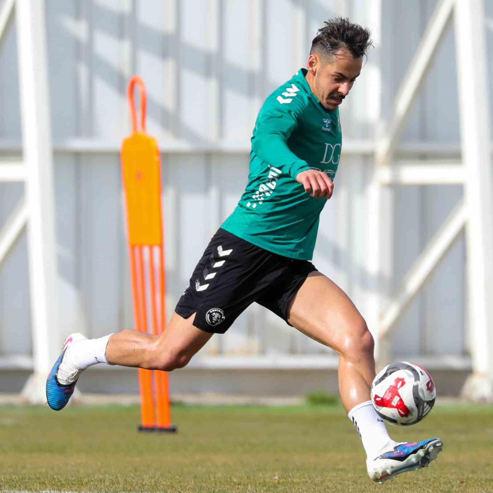 Konyaspor, Corendon Alanyaspor maçı hazırlıklarına başladı
