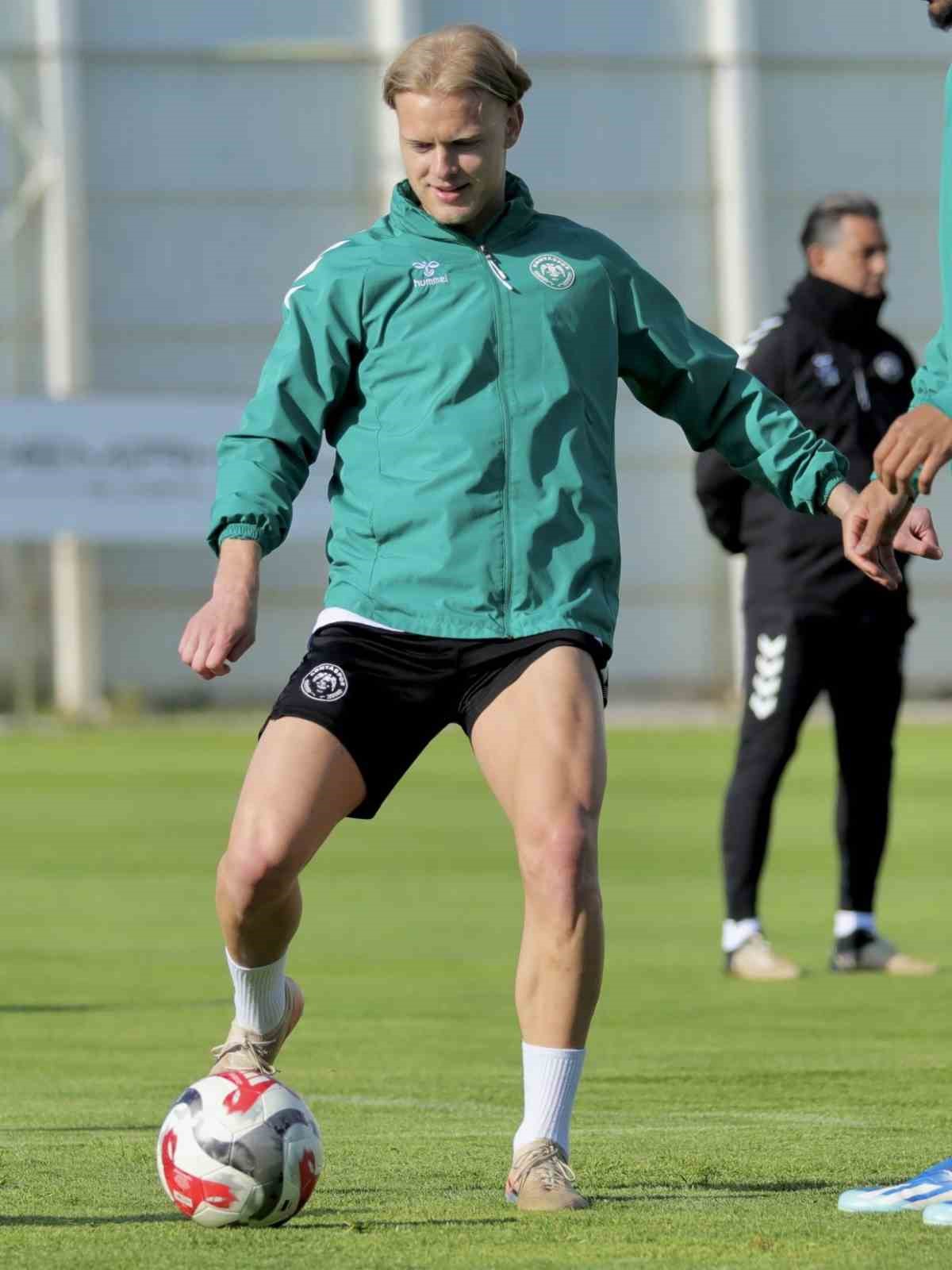 Konyaspor, Fenerbahçe maçının hazırlıklarını tamamladı
