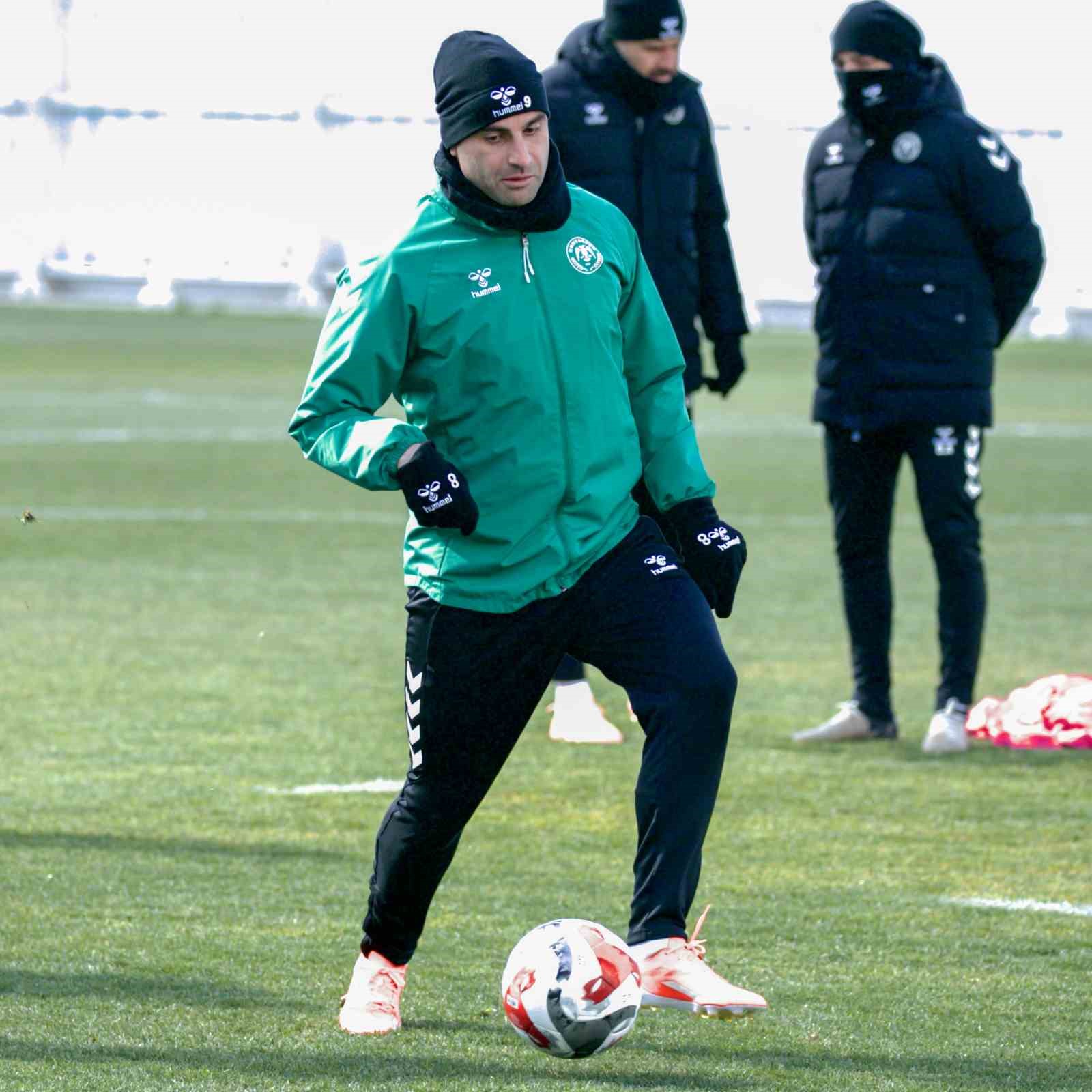 Konyaspor, Rams Başakşehir maçı hazırlıklarını tamamladı
