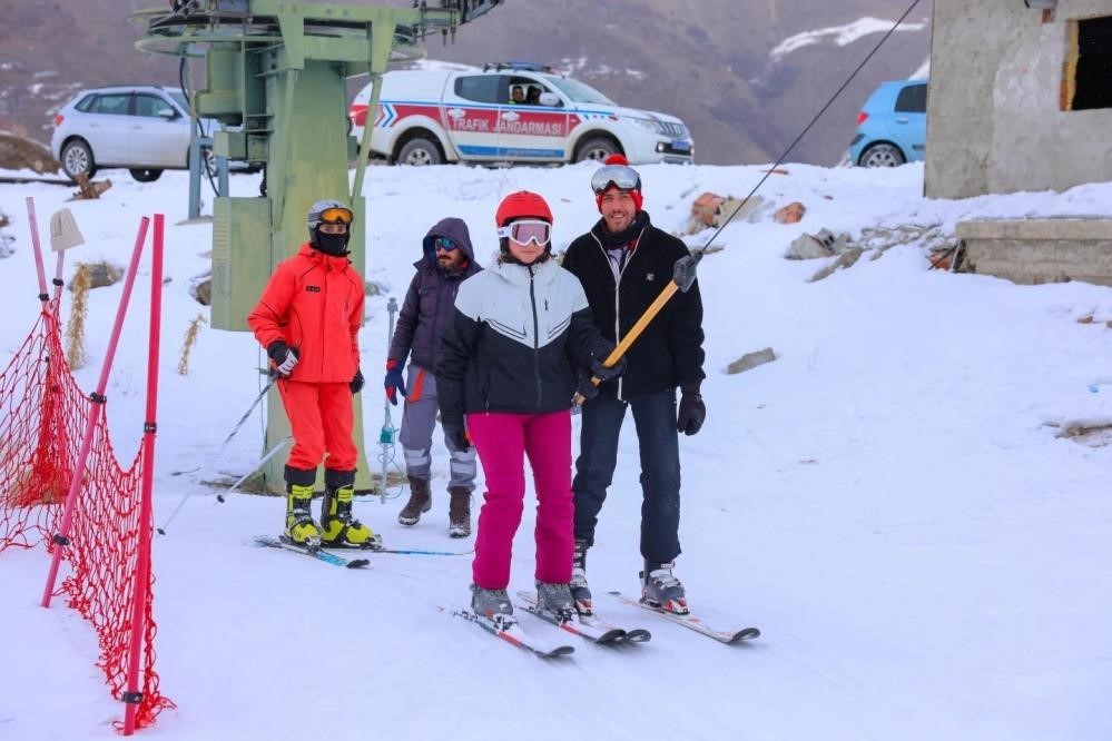Kop Kayak Merkezi’nde kayak sezonu yarın başlıyor
Kop Kayak Merkezi’nde kayak sezonu yarın başlıyor