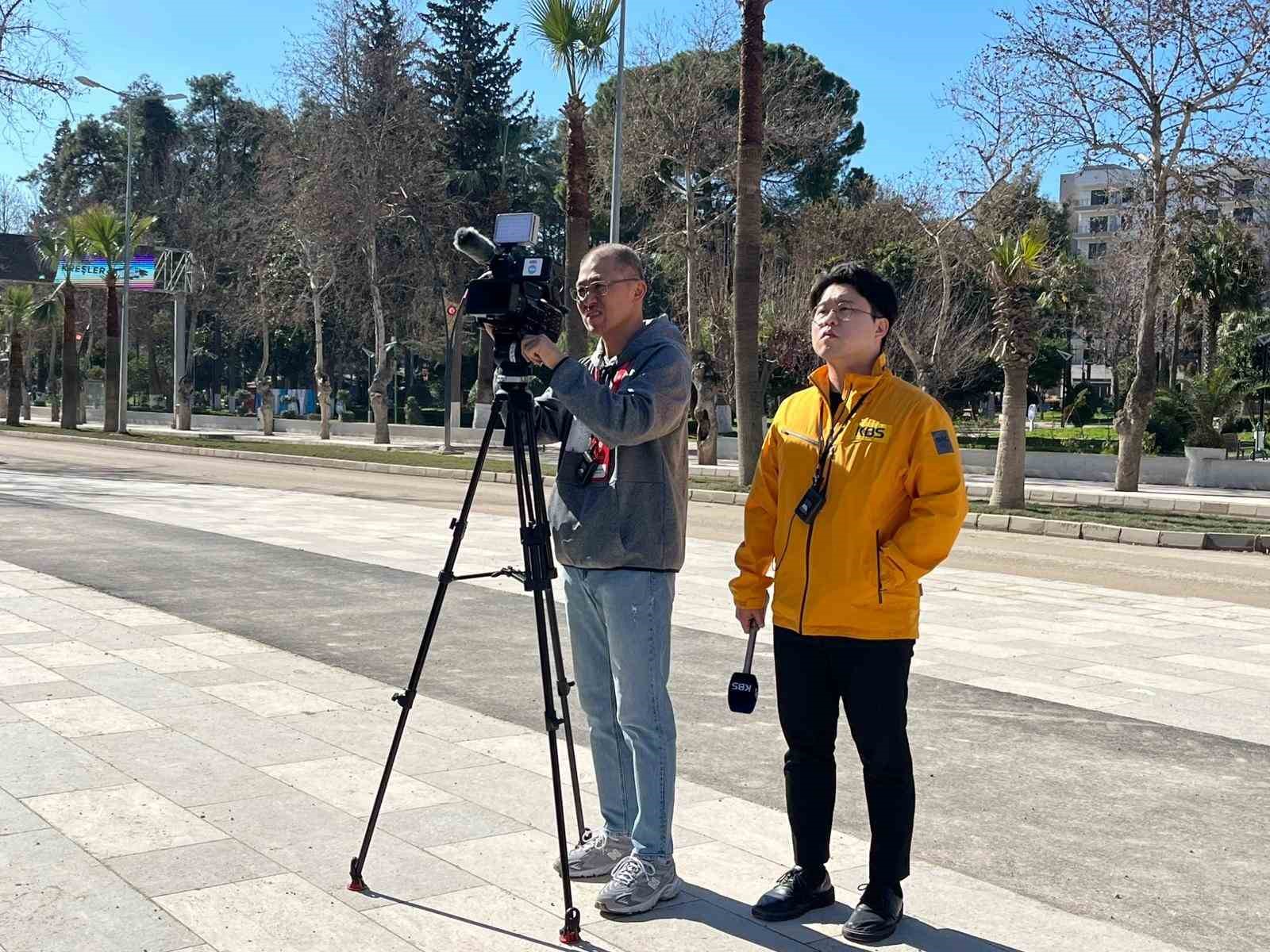 Koreli basın mensubundan depremin yıktığı Hatay’daki çalışmalara övgü dolu sözler
