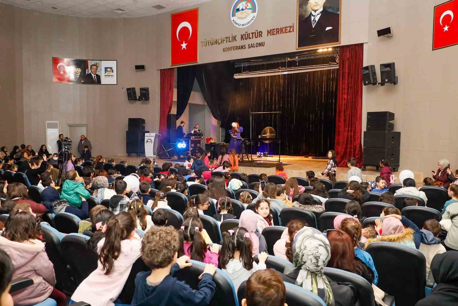 Körfez’de çocuklar Bubble Show ile eğlendi
