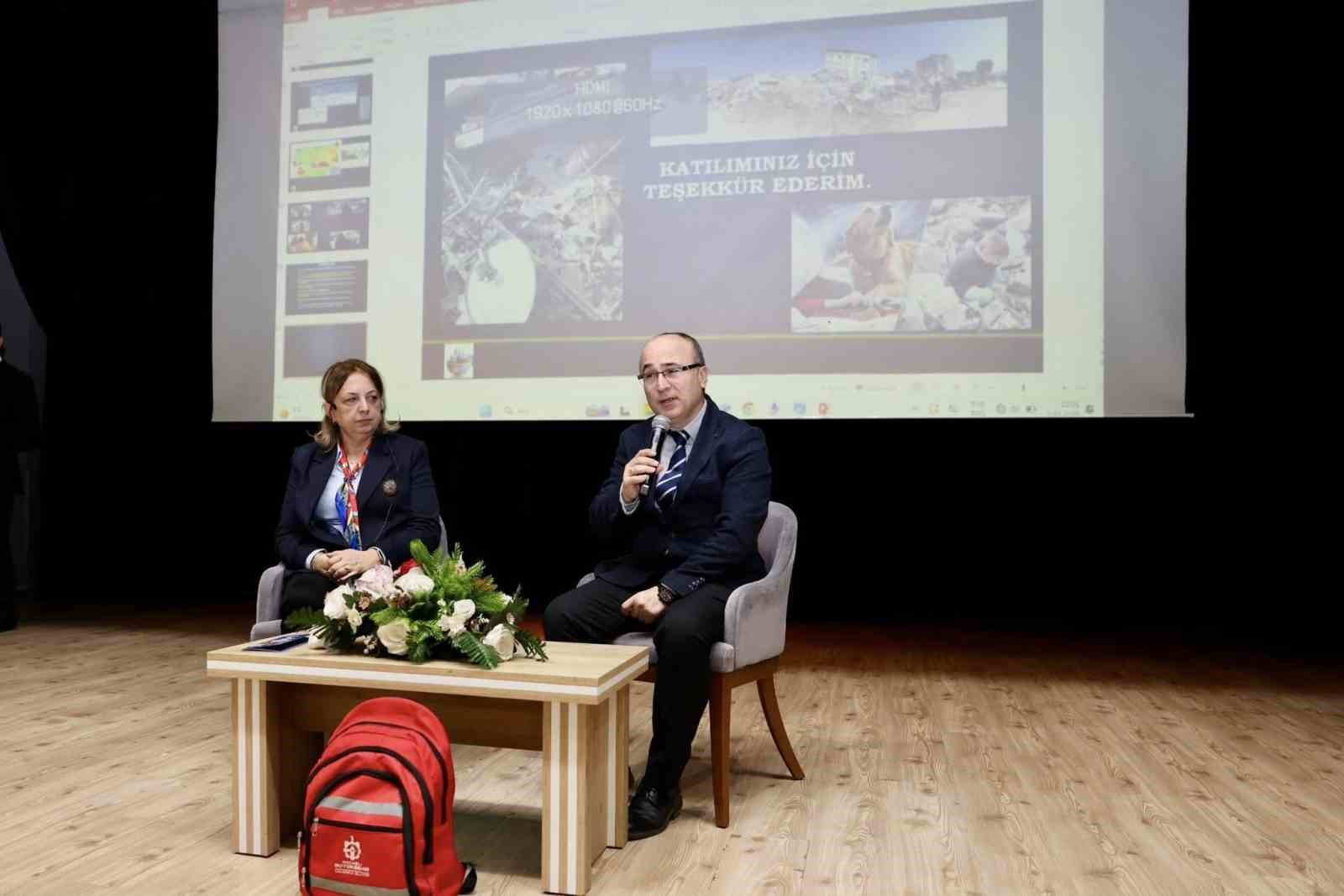 Körfez’de vatandaşlara deprem bilinci anlatıldı
