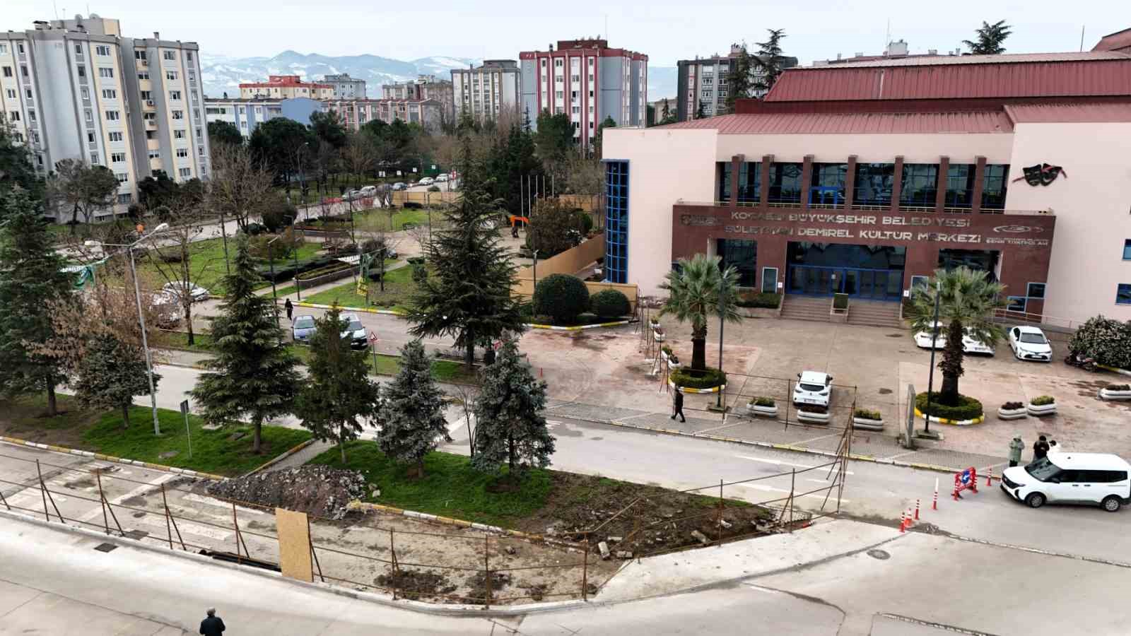 Körfezray Metro Projesi’nin Yahyakaptan istasyonunda çalışmalar başladı
