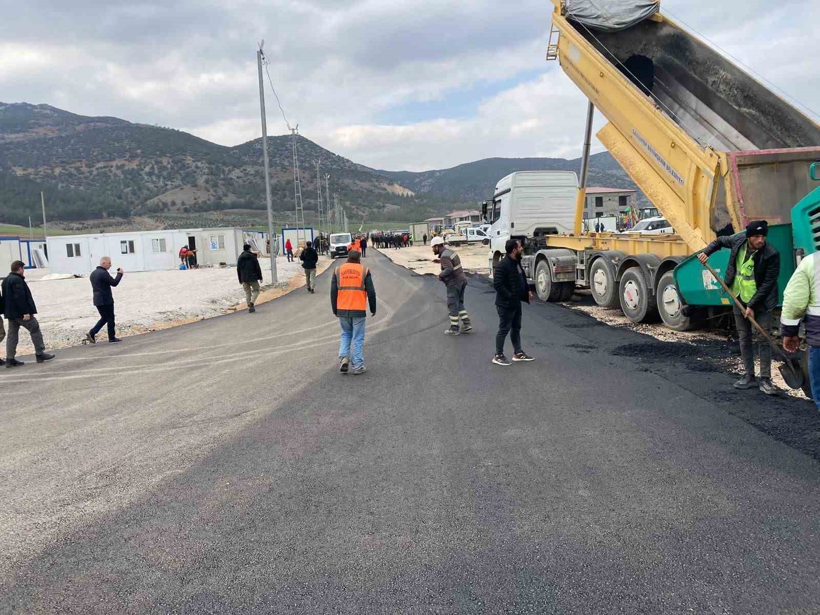 Körfezray şantiyesinde deprem şehitleri anıldı: Bölgeye 100 milyon liralık destek sağlandı
