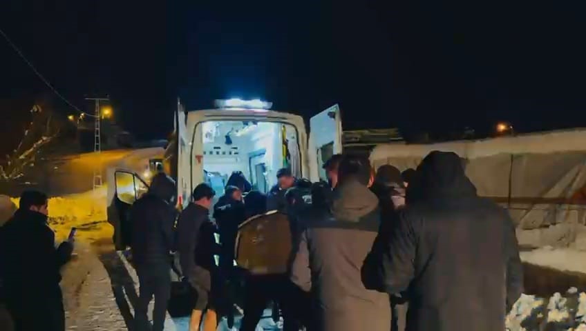 Korkut’ta 110 yaşındaki vatandaş 6 saatlik çalışmayla hastaneye ulaştırıldı
