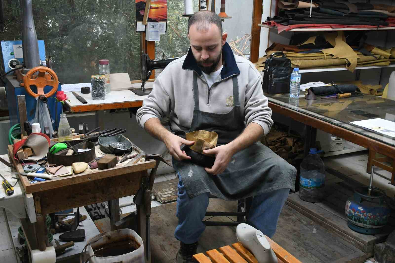 Körüklü çizme ustası Karpuzcu’ya "2025 Yaşayan İnsan Hazinesi" ödülü
