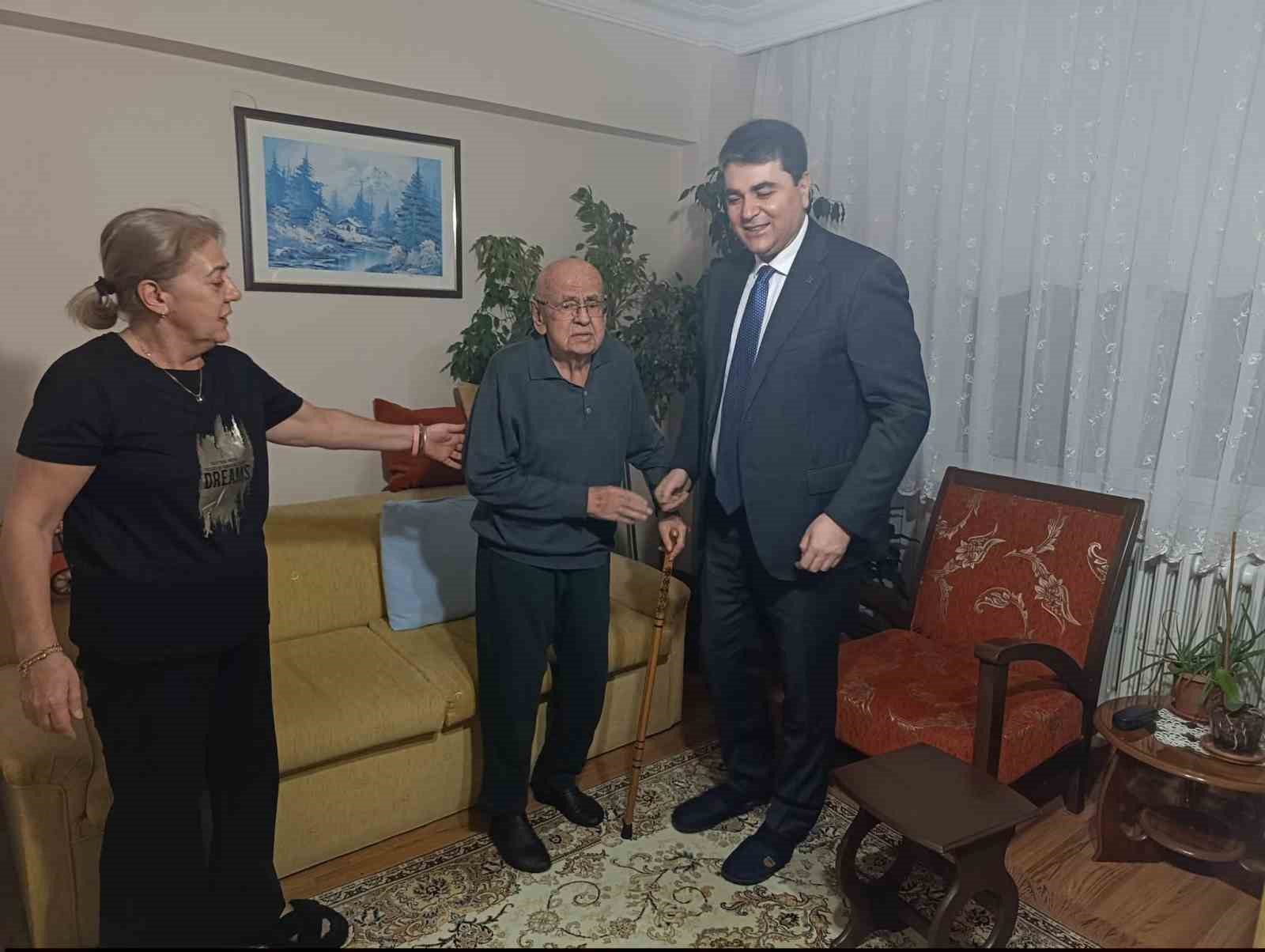 Köşe yazarı ve siyasetçi Mustafa Koçal vefat etti
