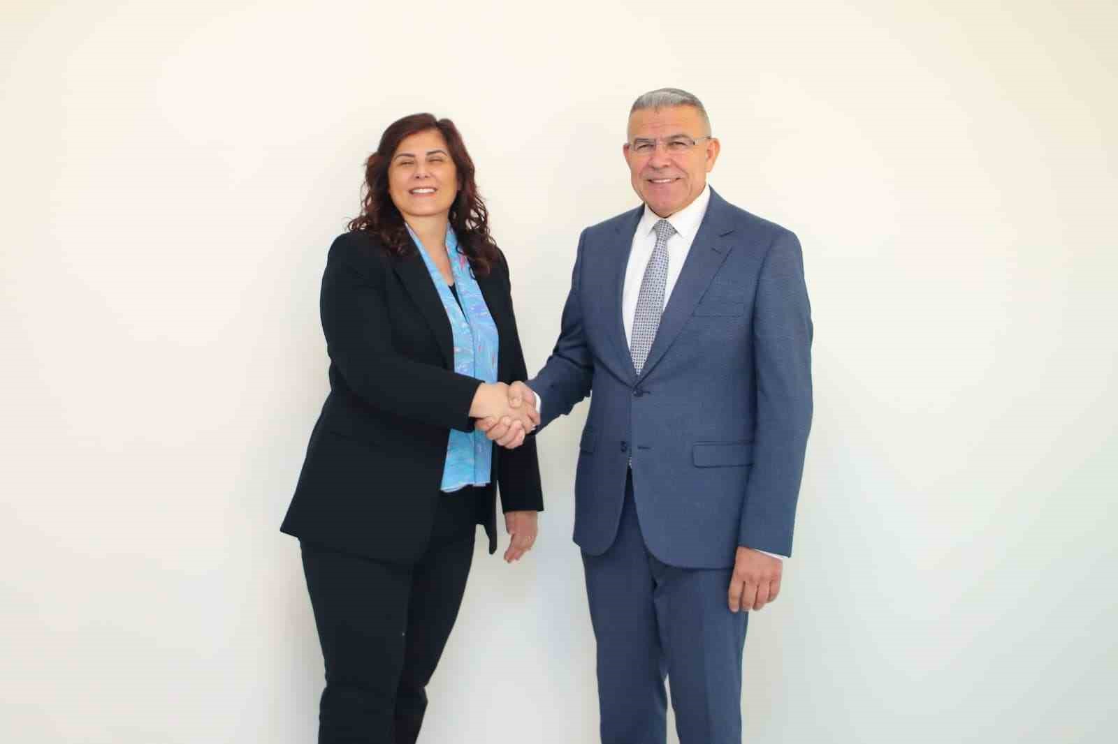 Köşk’ün 40 yıllık sorunu çözülüyor, içme suyu şebekesi yenilenecek
Köşk’ün 40 yıllık sorunu çözülüyor, içme suyu şebekesi yenilenecek