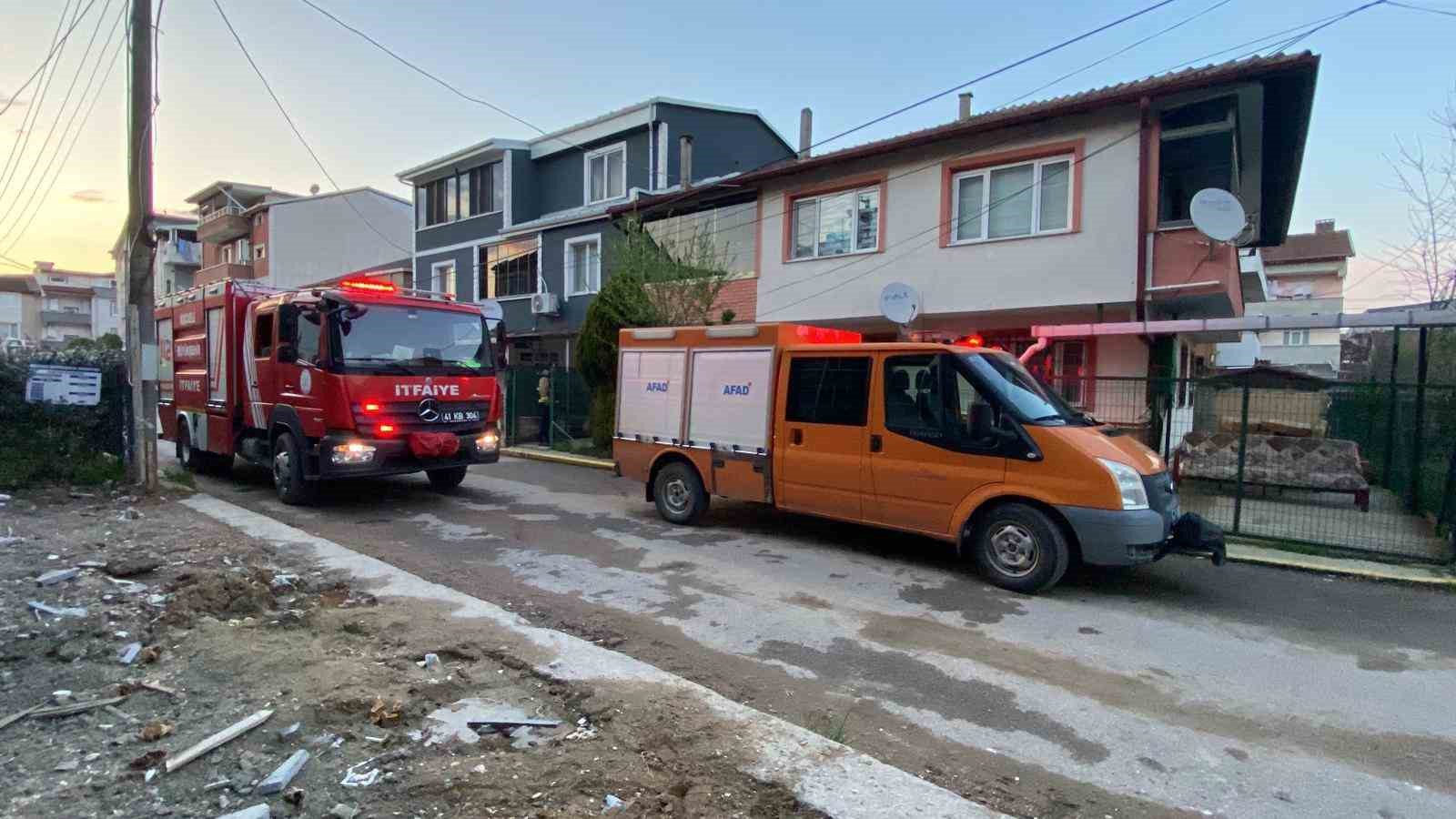 "Kötü koku" ihbarı ekipleri alarma geçirdi
