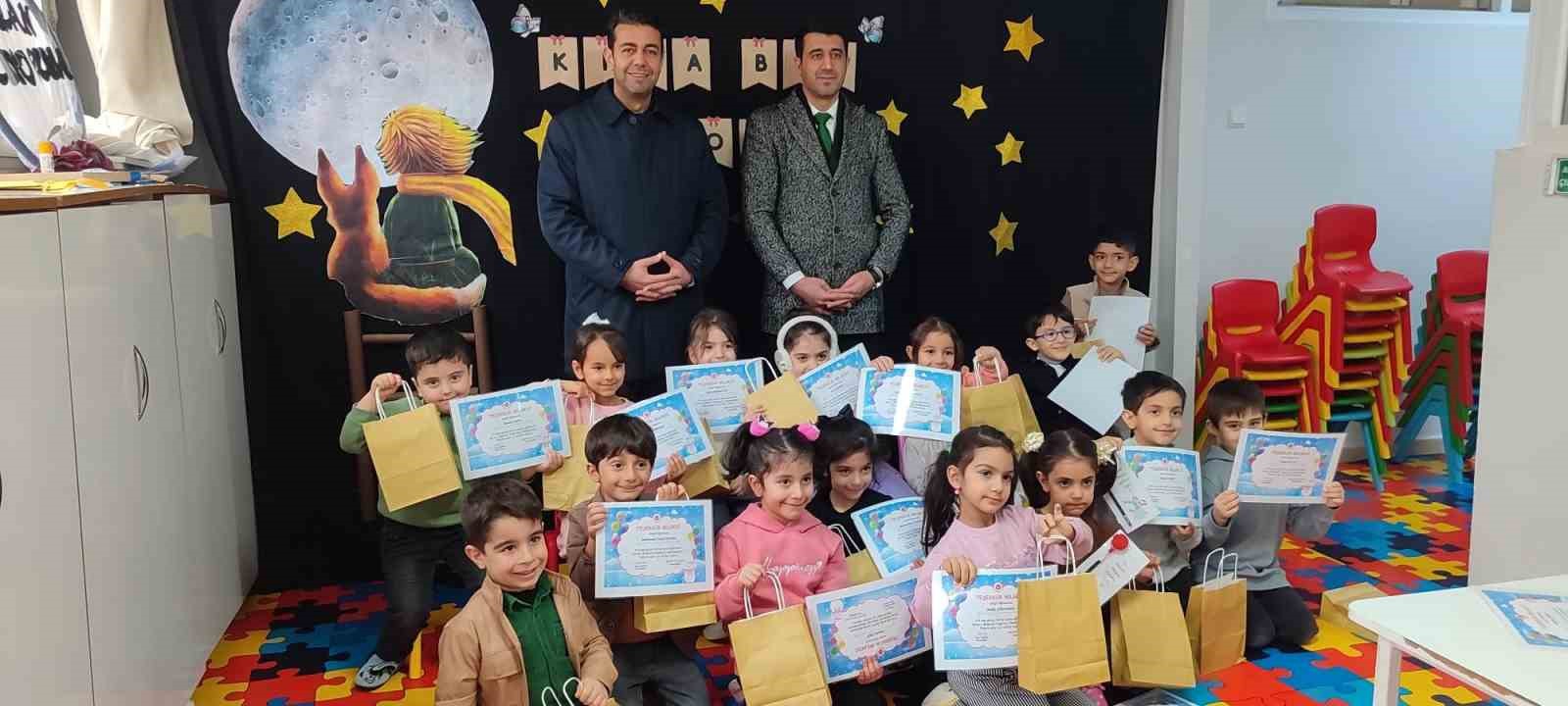 Kovancılar Müftüsü Çavaş, öğrencilerle bir araya geldi
