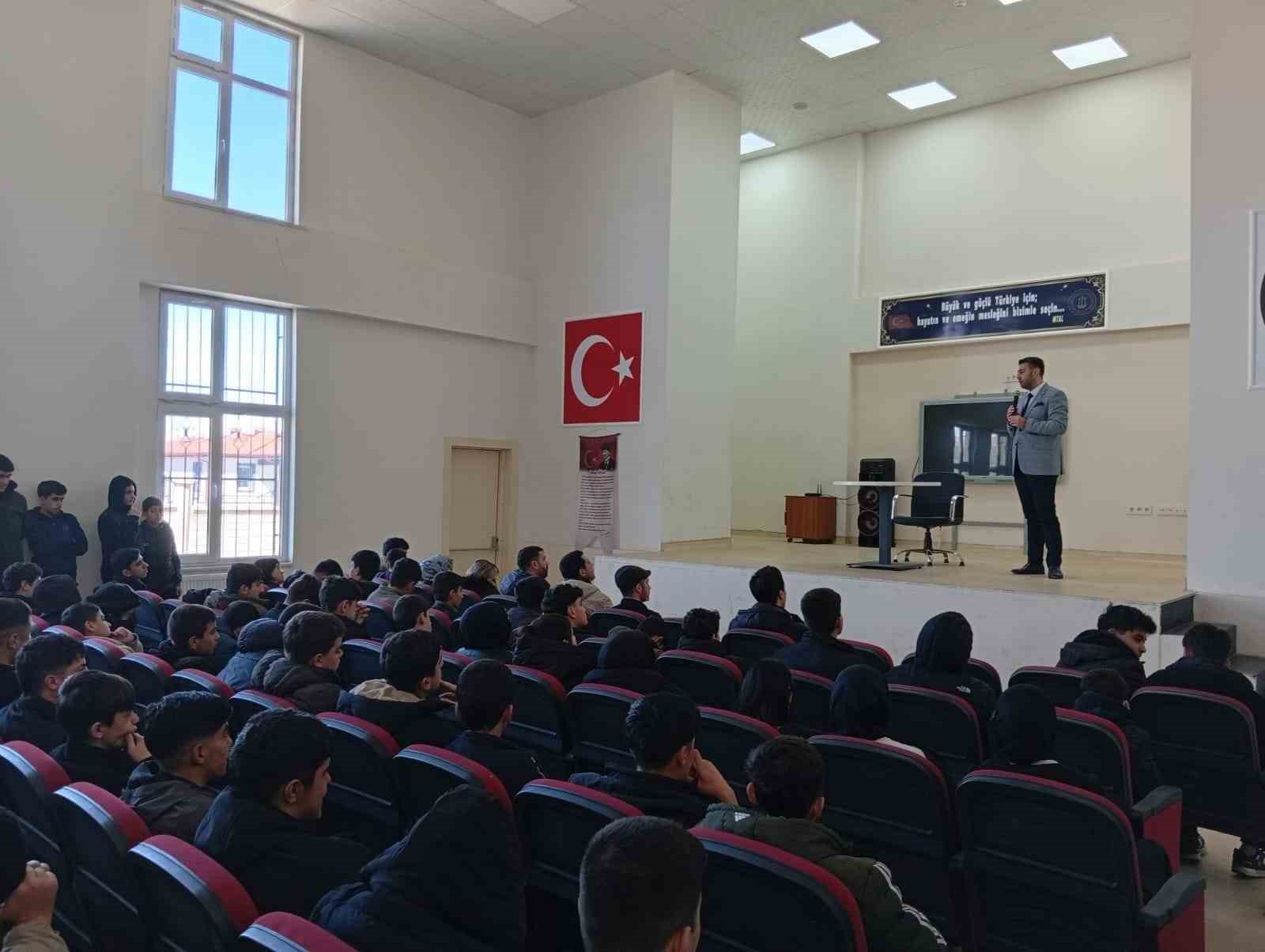 Kovancılar’da Ramazan-ı Şerif  Konferansı
