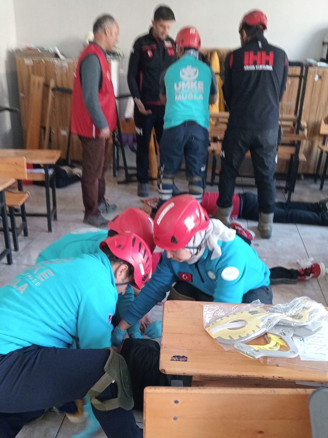 Köyceğiz Atatürk Ortaokulu’nda Afet Tatbikatı gerçekleştirildi
