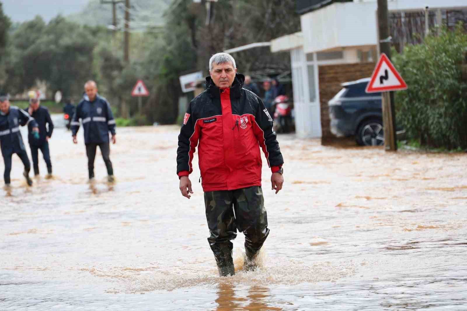 Köyceğiz’de 3 günde metrekareye 158 kg yağış düştü
Köyceğiz’de 3 günde metrekareye 158 kg yağış düştü