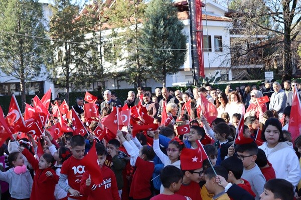 Köyceğiz’de Bayrak Yürüyüşü coşkuyla tamamlandı
