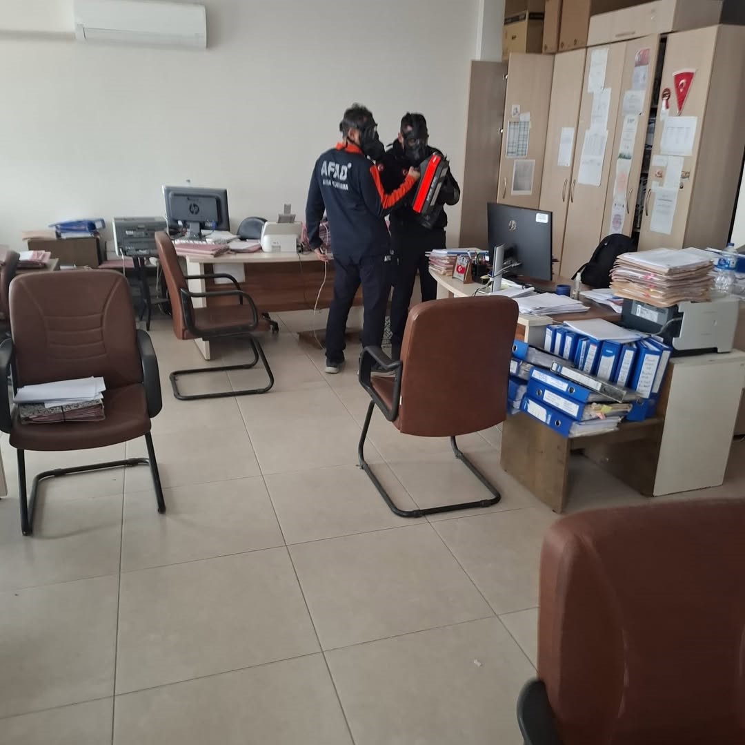 Köyceğiz’de kimyasal maddeden etkilen 4 personel taburcu edildi
