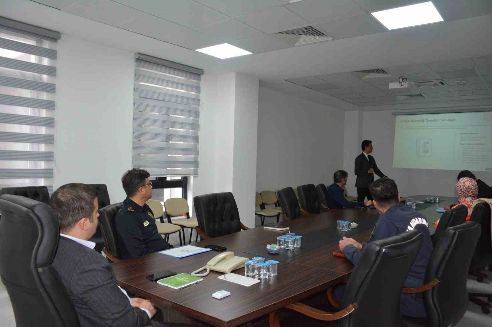 Köyceğiz’de okul güvenliği tedbirleri görüşüldü
