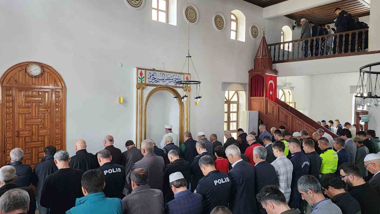 Köyceğiz’de Polis Teşkilatı’nın 181. yılına özel mevlid programı
Köyceğiz’de Polis Teşkilatı’nın 181. yılına özel mevlid programı