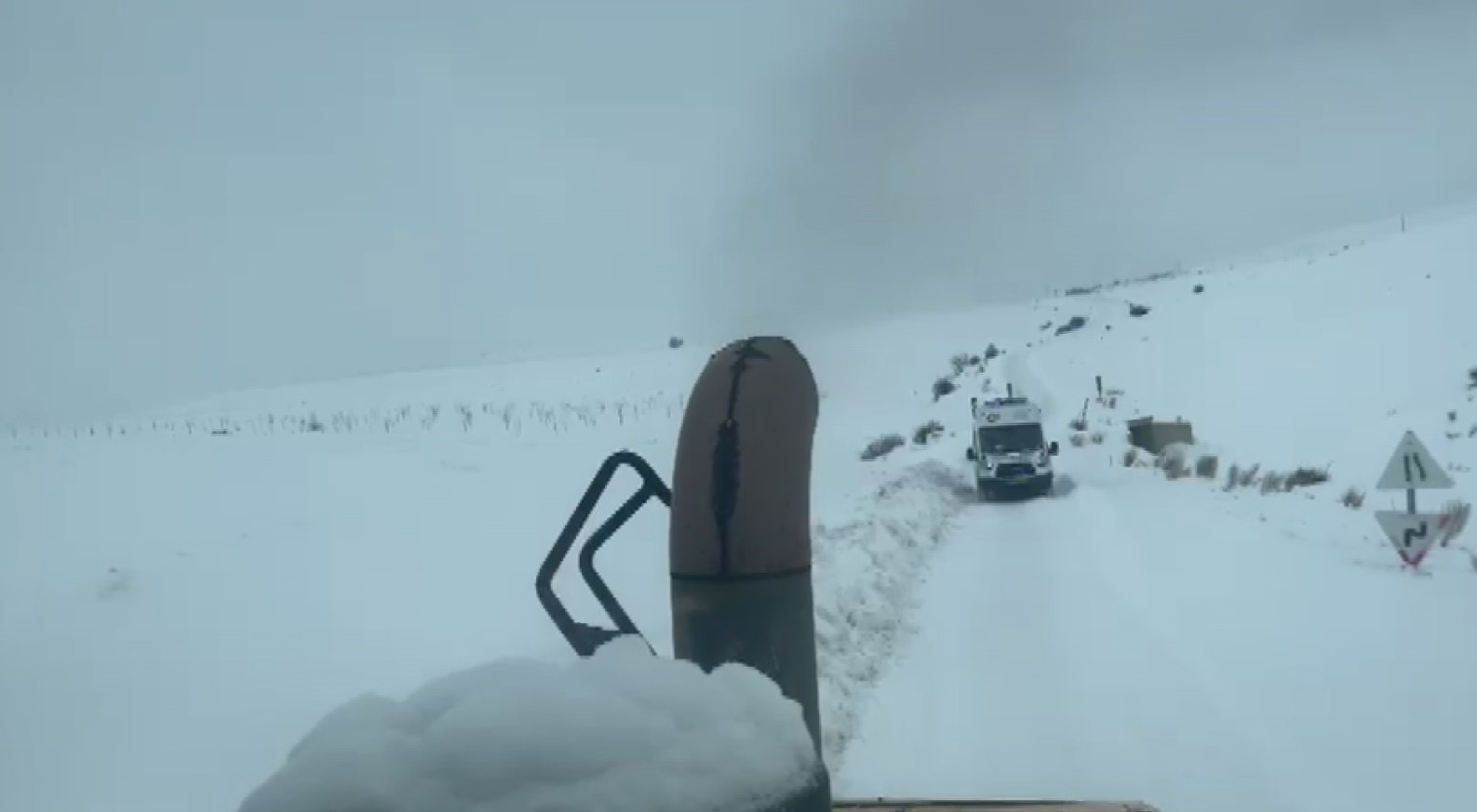 Köyde mahsur kalan hasta için ekipler seferber oldu
