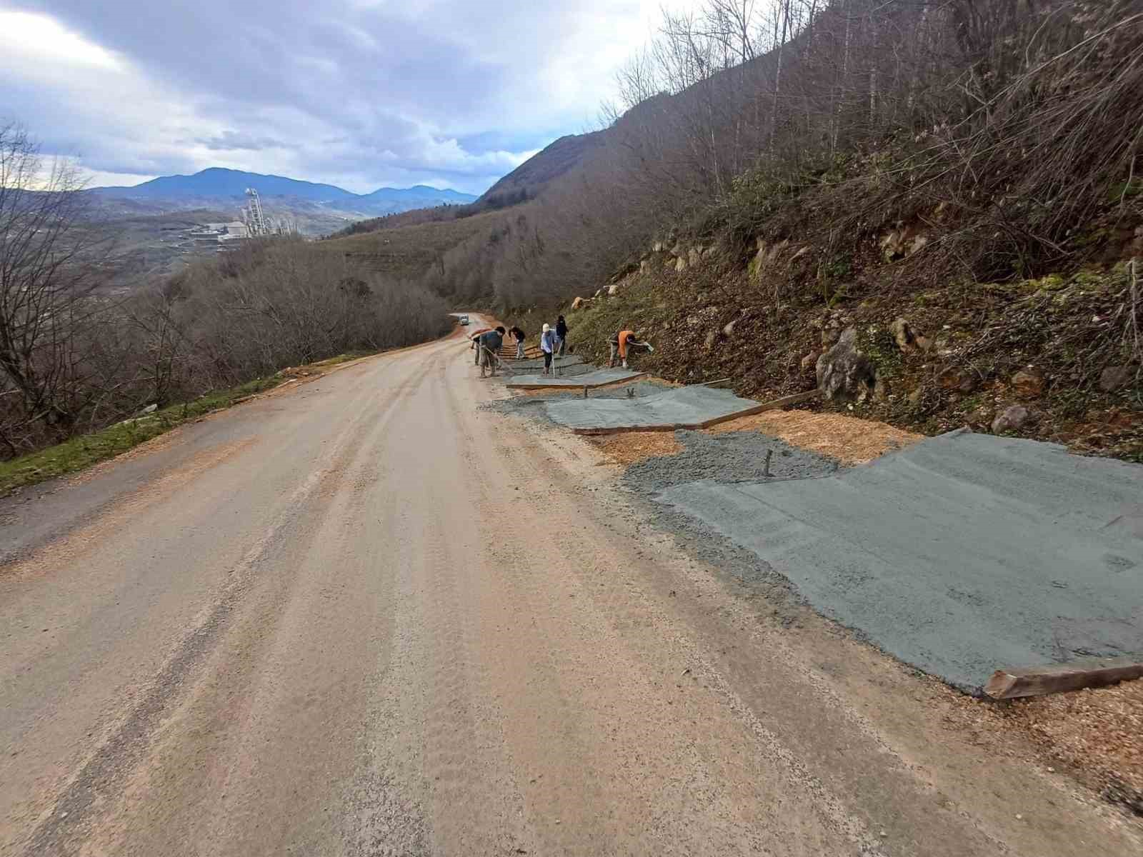 Köylerde v kanal çalışmaları sürüyor

