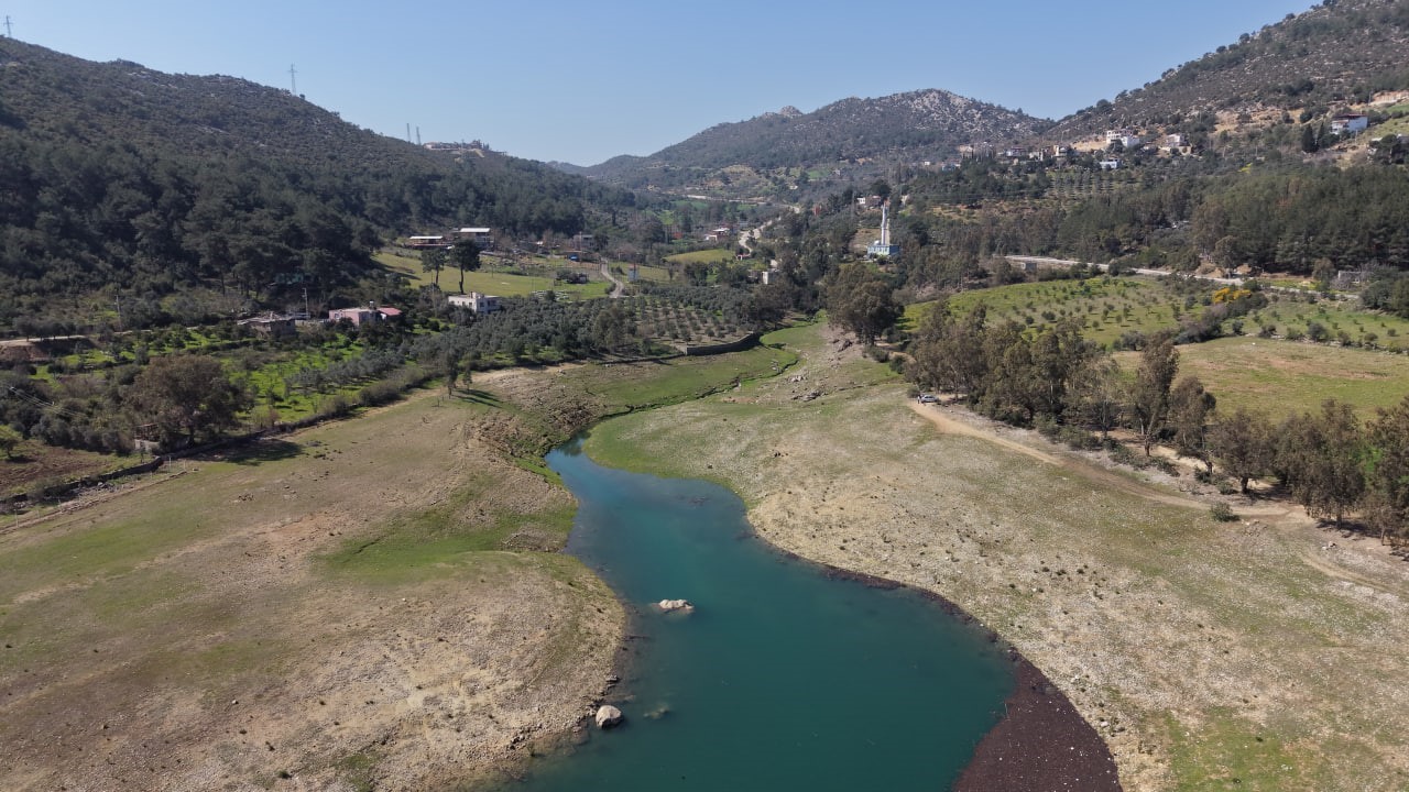 Kozan Barajı doldu: Yağışlarla birlikte doluluk oranı yüzde 60’a yükseldi
Kozan Barajı doldu: Yağışlarla birlikte doluluk oranı yüzde 60’a yükseldi