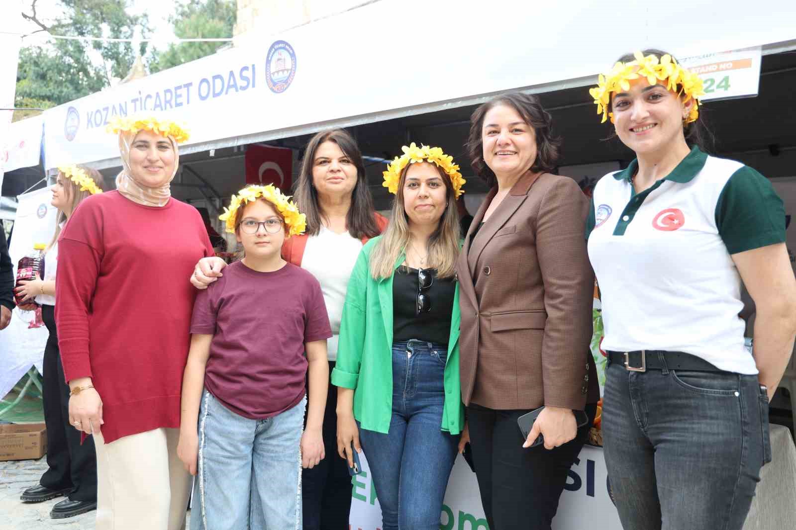 Kozan Portakal Çiçeği Festivali renkli görüntülere başladı
Kozan Portakal Çiçeği Festivali renkli görüntülere başladı